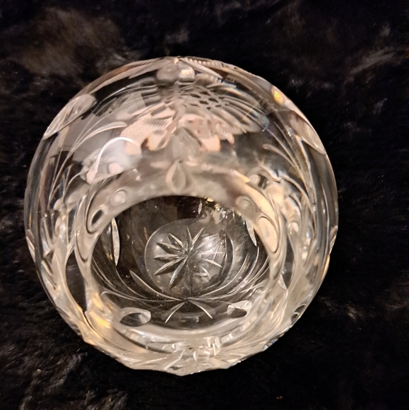 CRYSTAL ROUND BUD VASE OR ASTRAY - Picture 3 of 4